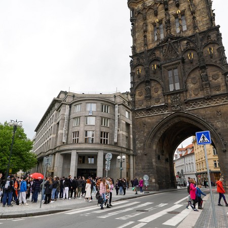 100 Spires City Tours
