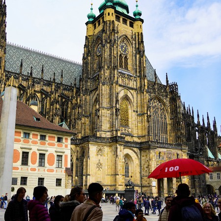 100 Spires City Tours