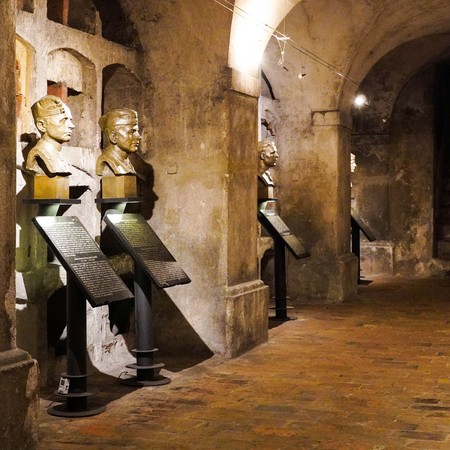 100 Spires City Tours